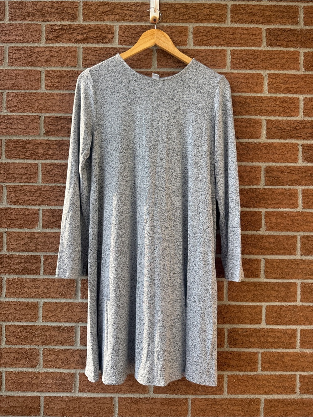 Old Navy Gray Heather Long-Sleeve Midi Sweater Dress